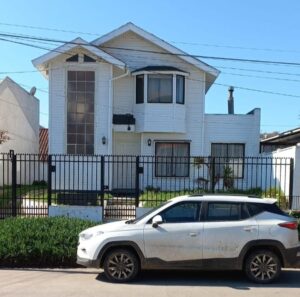 Casa en venta en SAN ANTONIO - REMODELADA EN EXCELENTE ESTADO (Ref. 1588)